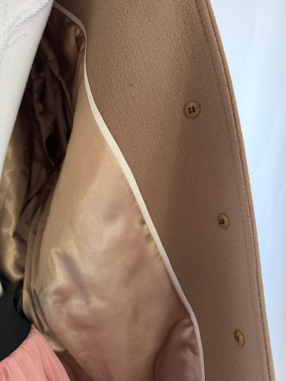 Tailored Camel Single-Breasted Trench Coat - Picture 10 of 13